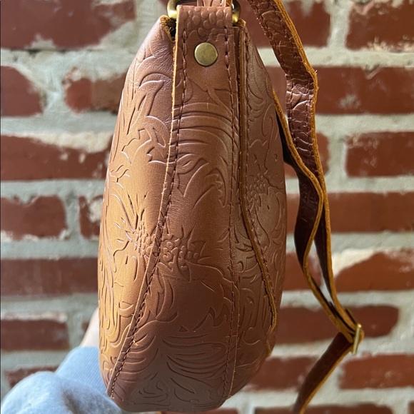 Portland Leather Goods Large Koala Bag in Meadow - Picture 5 of 11